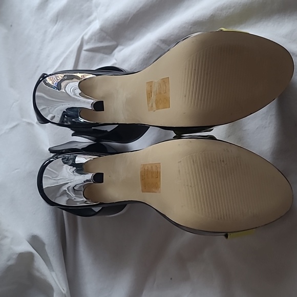 Size 8 black silver and green platform heels - Picture 4 of 8